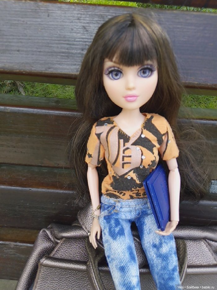 Тристен в парке. Мокси Тинз, Moxie Teens (фото 2)