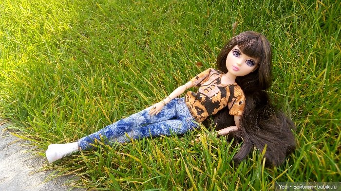 Тристен в парке. Мокси Тинз, Moxie Teens