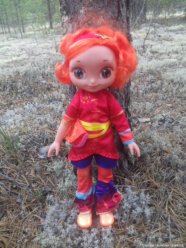 Алёнка в ботанической экспедиции (фото 3)