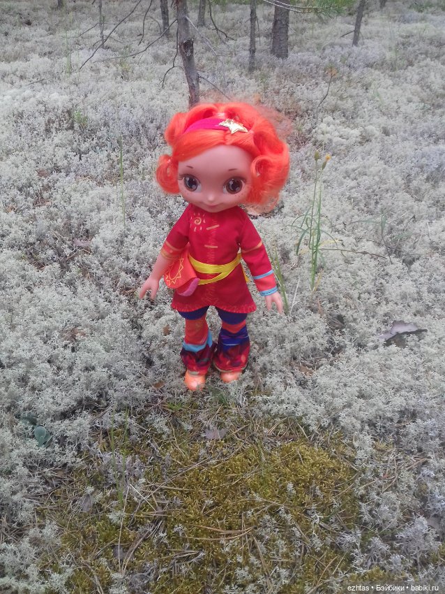 Алёнка в ботанической экспедиции (фото 4)