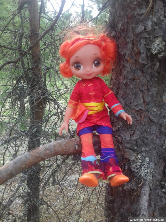 Алёнка в ботанической экспедиции (фото 7)