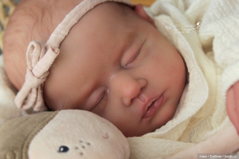 Zain скульптора Ebtehal Abul, автор прототипа Beatriz Clemente (фото 6)