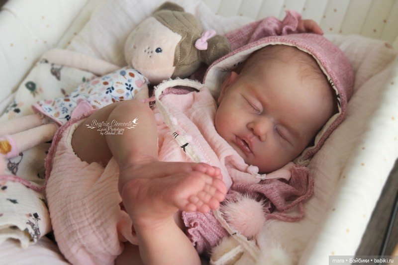 Zain скульптора Ebtehal Abul, автор прототипа Beatriz Clemente