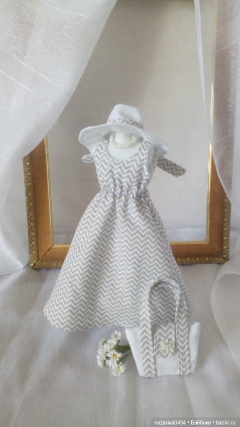 " Гергогиня Барбейская выходит в свет" выкройка платья для Барби и Phicen (фото 2)