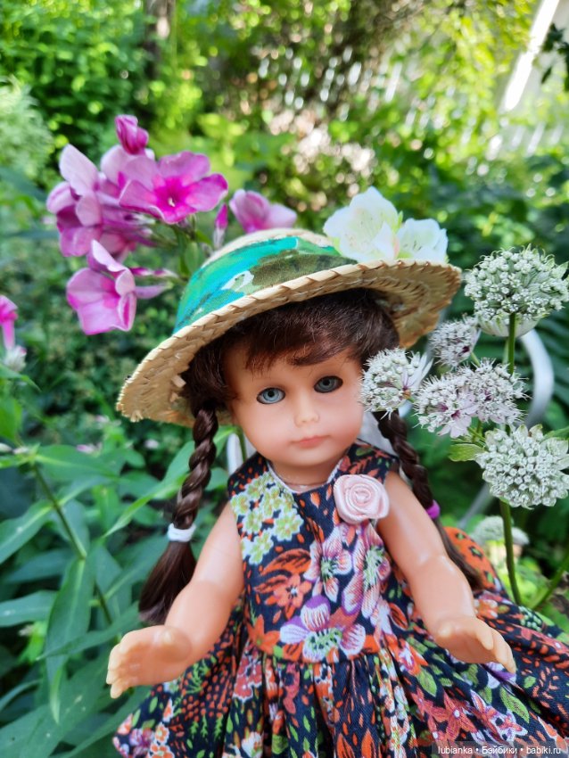 Гуляем по саду с хорошулькой ESочкой