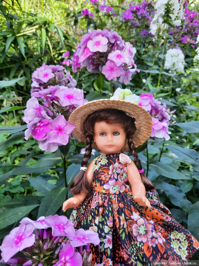 Гуляем по саду с хорошулькой ESочкой