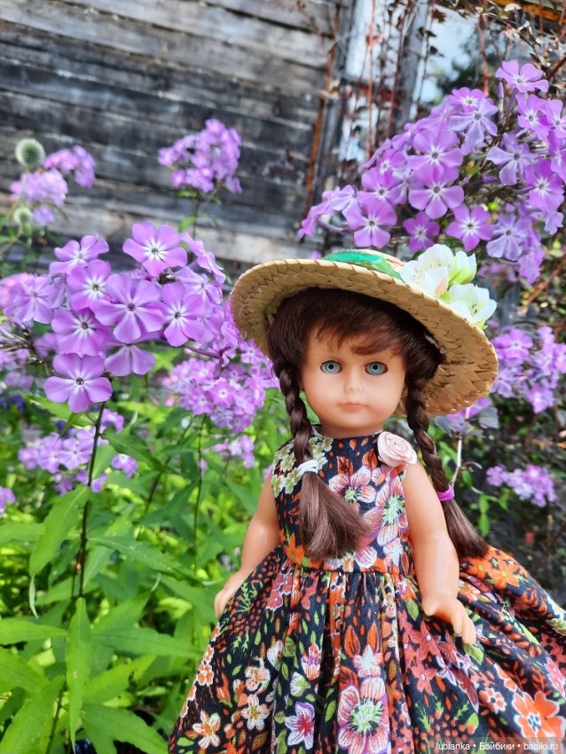 Гуляем по саду с хорошулькой ESочкой