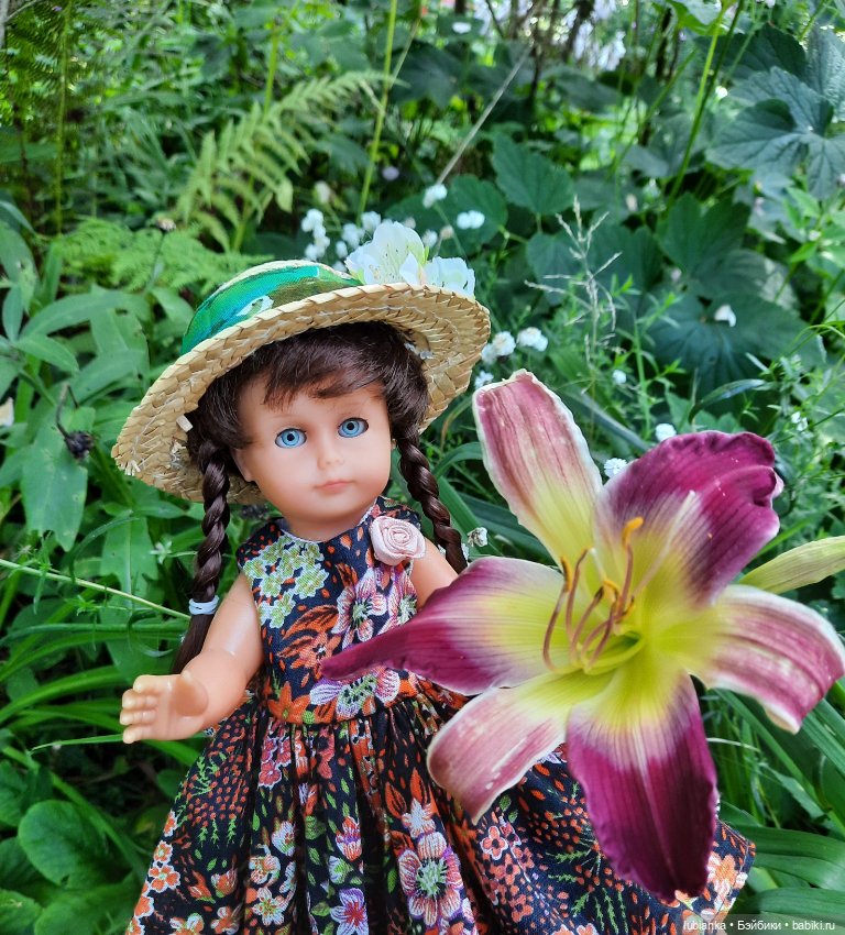 Гуляем по саду с хорошулькой ESочкой