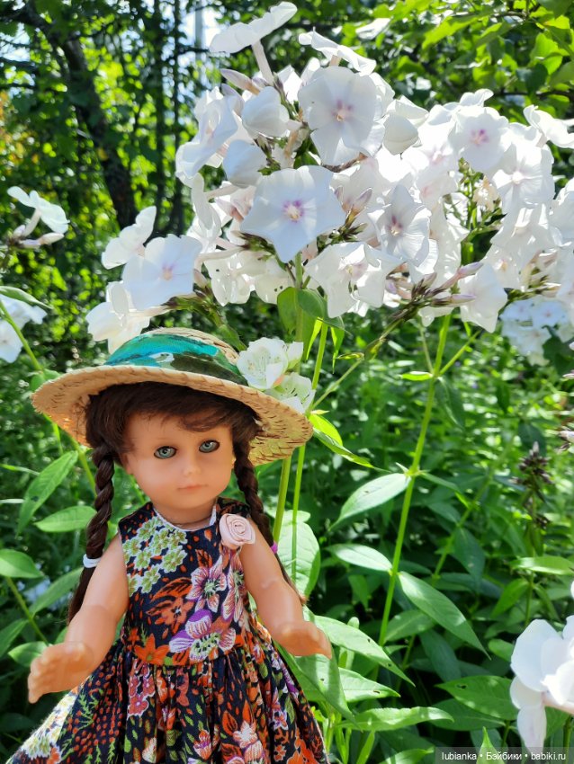 Гуляем по саду с хорошулькой ESочкой