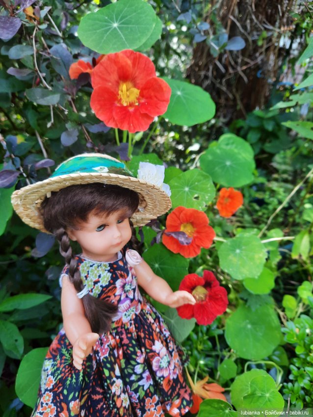 Гуляем по саду с хорошулькой ESочкой