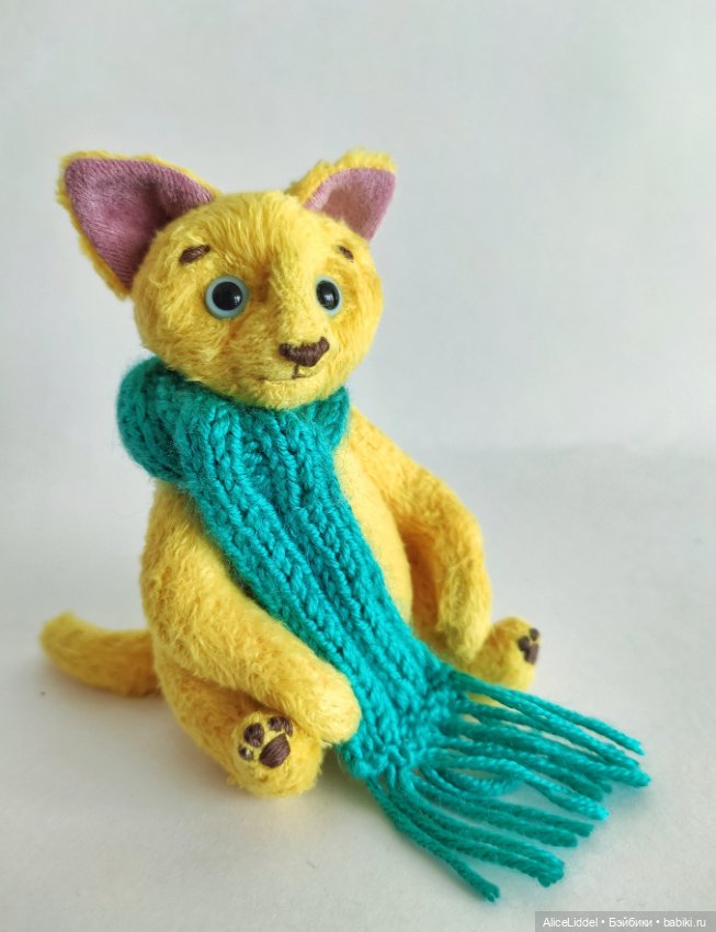 Везде своих котиков понапихали, благослови вас Баст (фото 3)