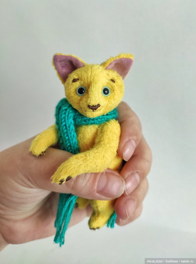 Везде своих котиков понапихали, благослови вас Баст (фото 5)