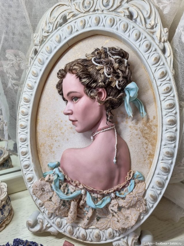 "Эмма" барельеф — Авторские куклы ручной работы: текстильные