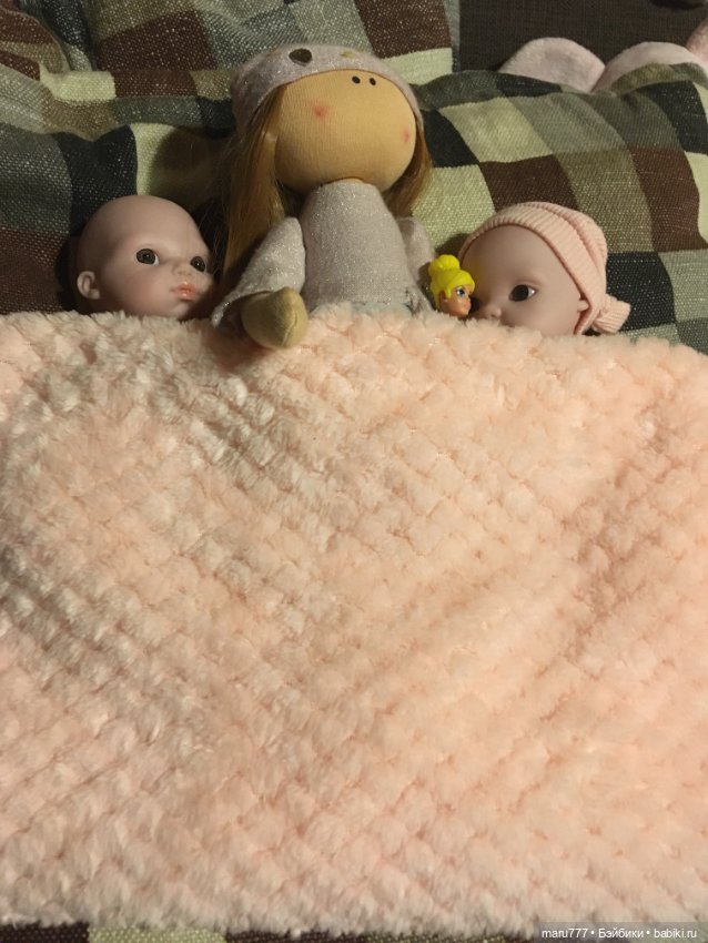 Мы с Ангелиной ложимся спать!!! И тут малыши Верона и Даня❤️ Всем спокойной ночи 😴 (фото 8)