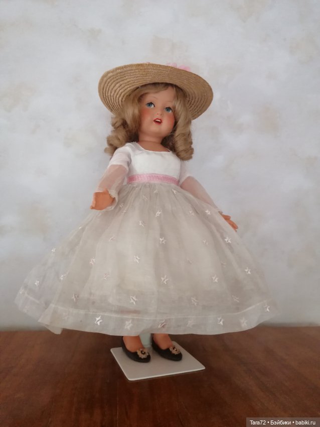 Кукла Nobel (SNF), Monique