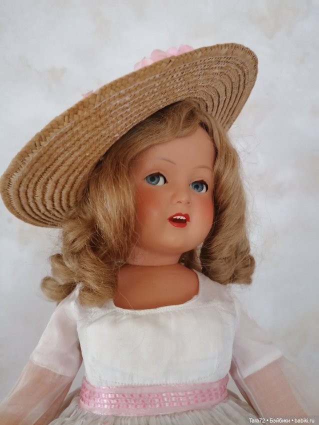 Кукла Nobel (SNF), Monique