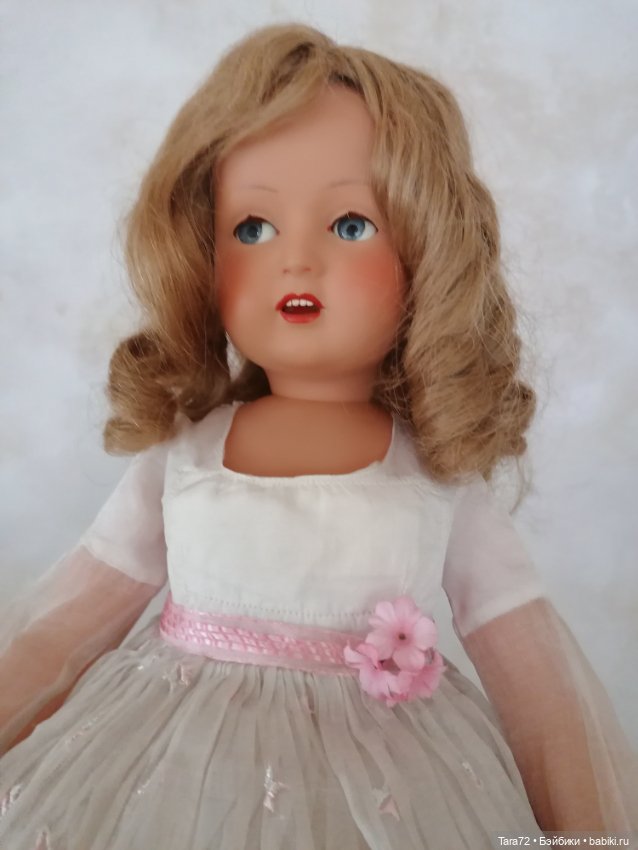 Кукла Nobel (SNF), Monique