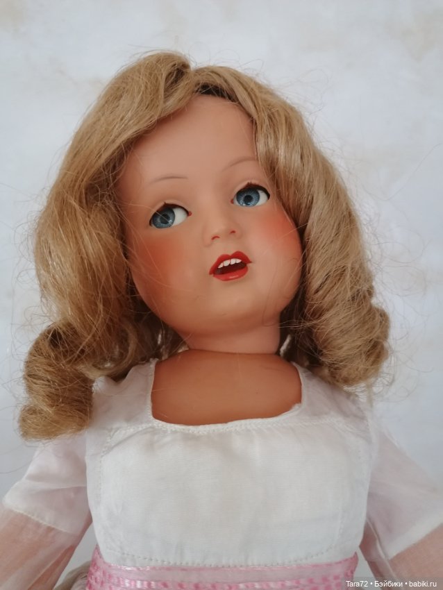 Кукла Nobel (SNF), Monique