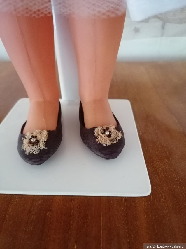 Кукла Nobel (SNF), Monique