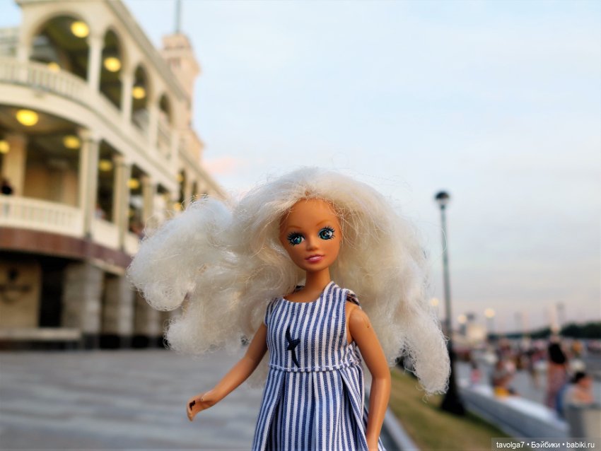 Starr Model Agency - модная Дюймовочка из начала 1990х