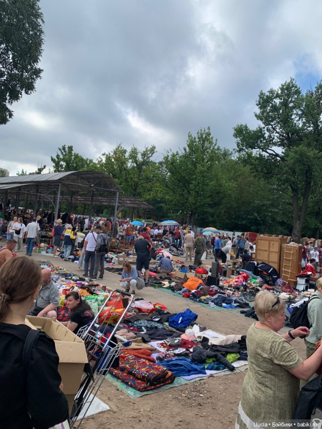 Поездка в Питер, блошиный рынок