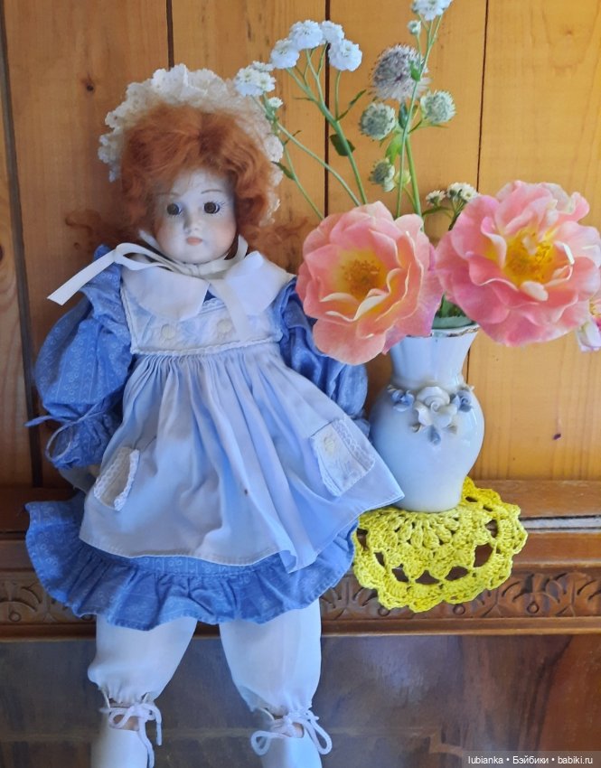 Next orange-red — Редкие антикварные куклы и реплики: воск