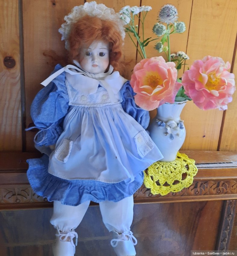 Next orange-red — Редкие антикварные куклы и реплики: воск
