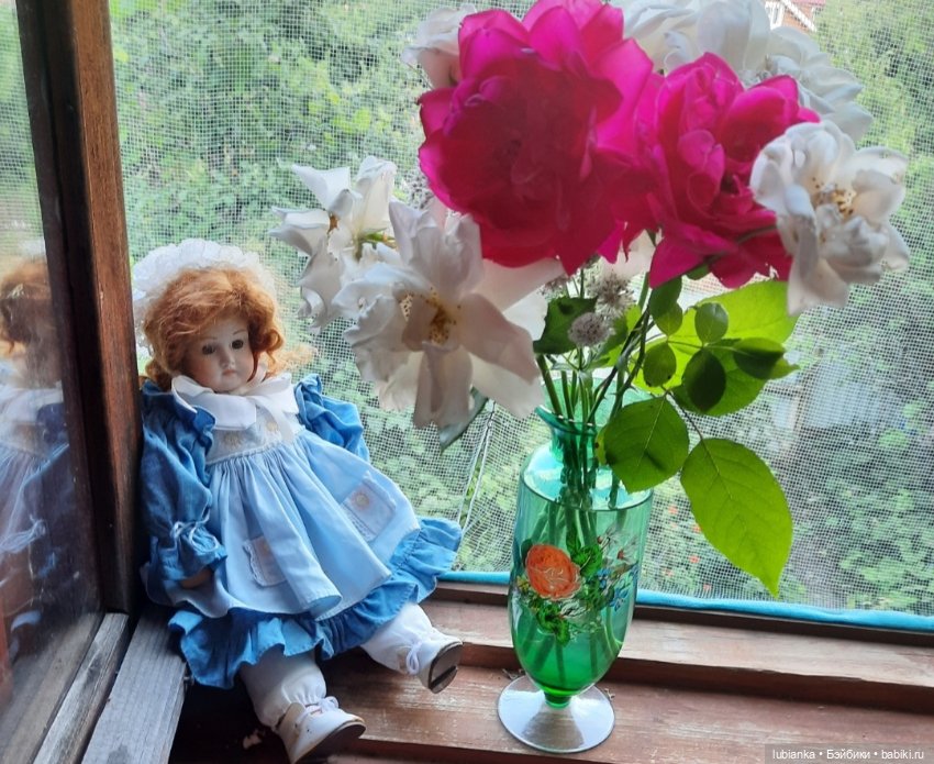 Next orange-red — Редкие антикварные куклы и реплики: воск