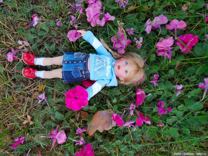 Модница Райли и цветы — Куклы Helen Kish (Хелен Киш): Riley (Райли) (фото 5)