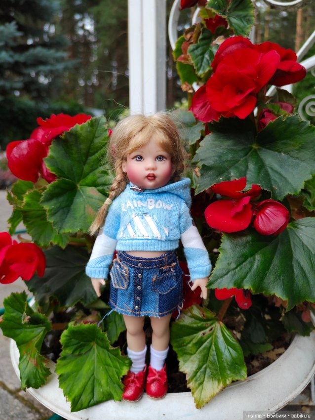 Модница Райли и цветы — Куклы Helen Kish (Хелен Киш): Riley (Райли) (фото 2)