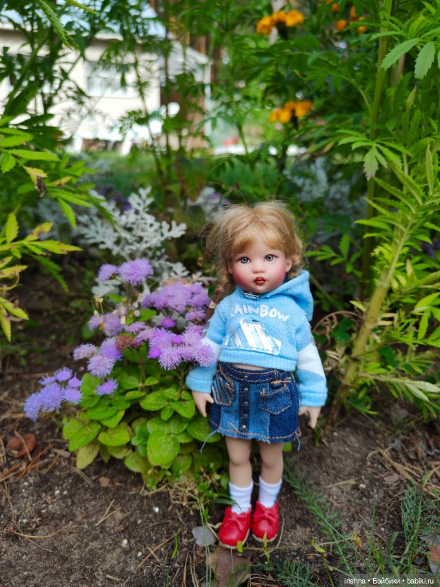 Модница Райли и цветы — Куклы Helen Kish (Хелен Киш): Riley (Райли) (фото 8)