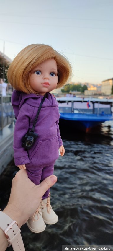 Даша на фоне Санкт-Петербурга (фото 5)