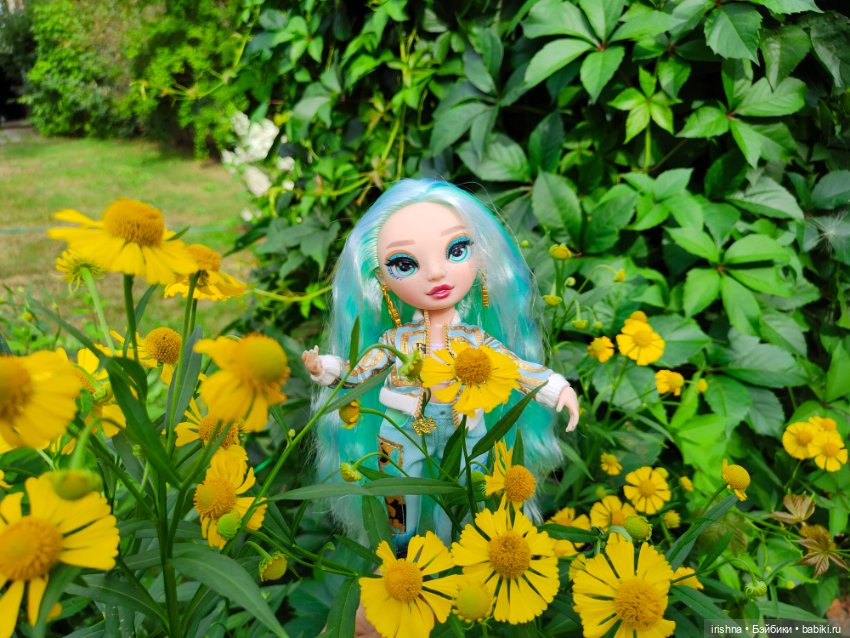Дафна Минтон в саду — Игровые куклы разных производителей (Разное): редкие бренды