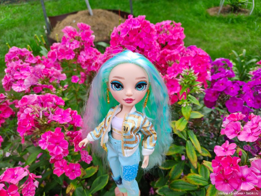 Дафна Минтон в саду — Игровые куклы разных производителей (Разное): редкие бренды (фото 8)