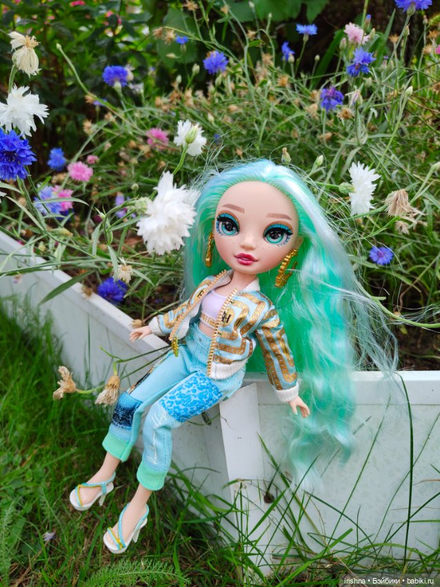 Дафна Минтон в саду — Игровые куклы разных производителей (Разное): редкие бренды (фото 5)