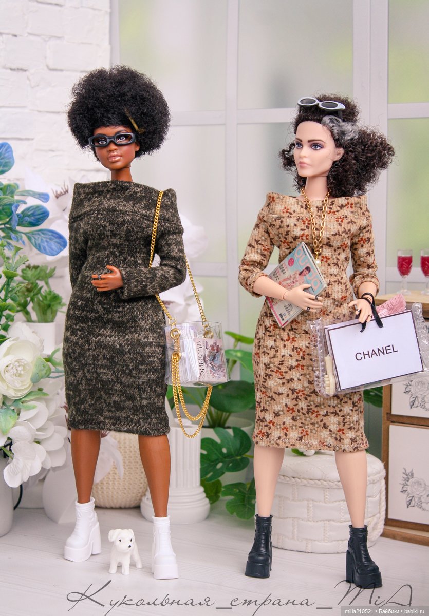 Ох уж это... сибирское лето!.. девочки утепляются