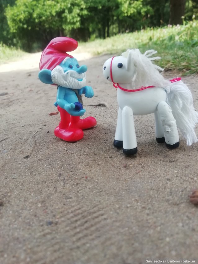 Маленькая белая лошадка (с блошки 🤫) (фото 3)