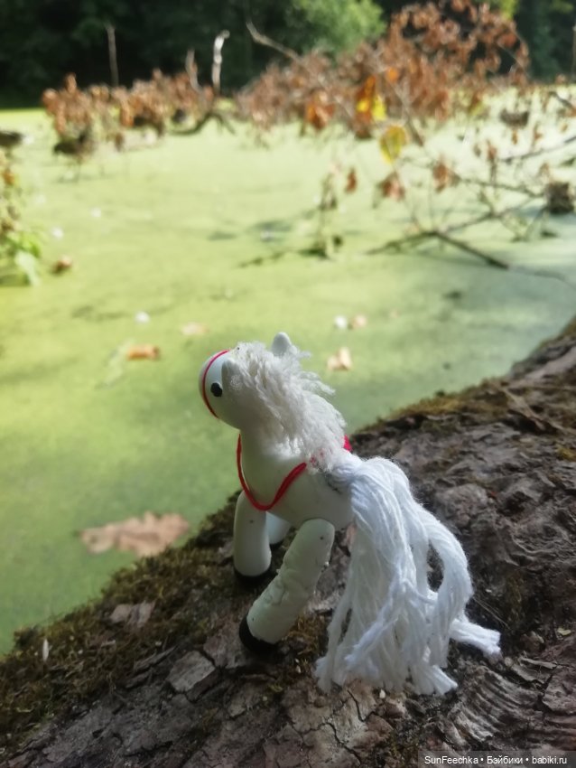 Маленькая белая лошадка (с блошки 🤫) (фото 8)