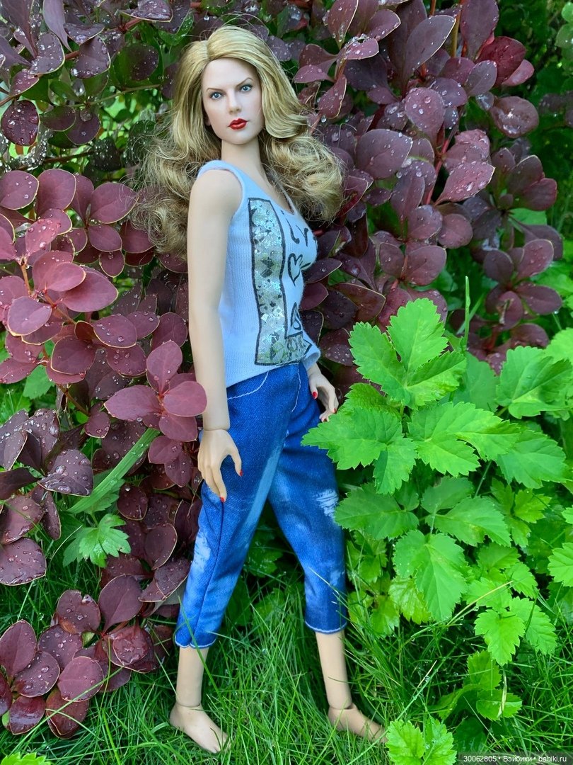 Портретная кукла Тейлор Свифт