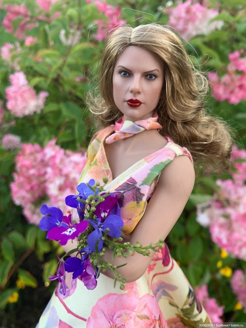 Портретная кукла Тейлор Свифт (фото 6)