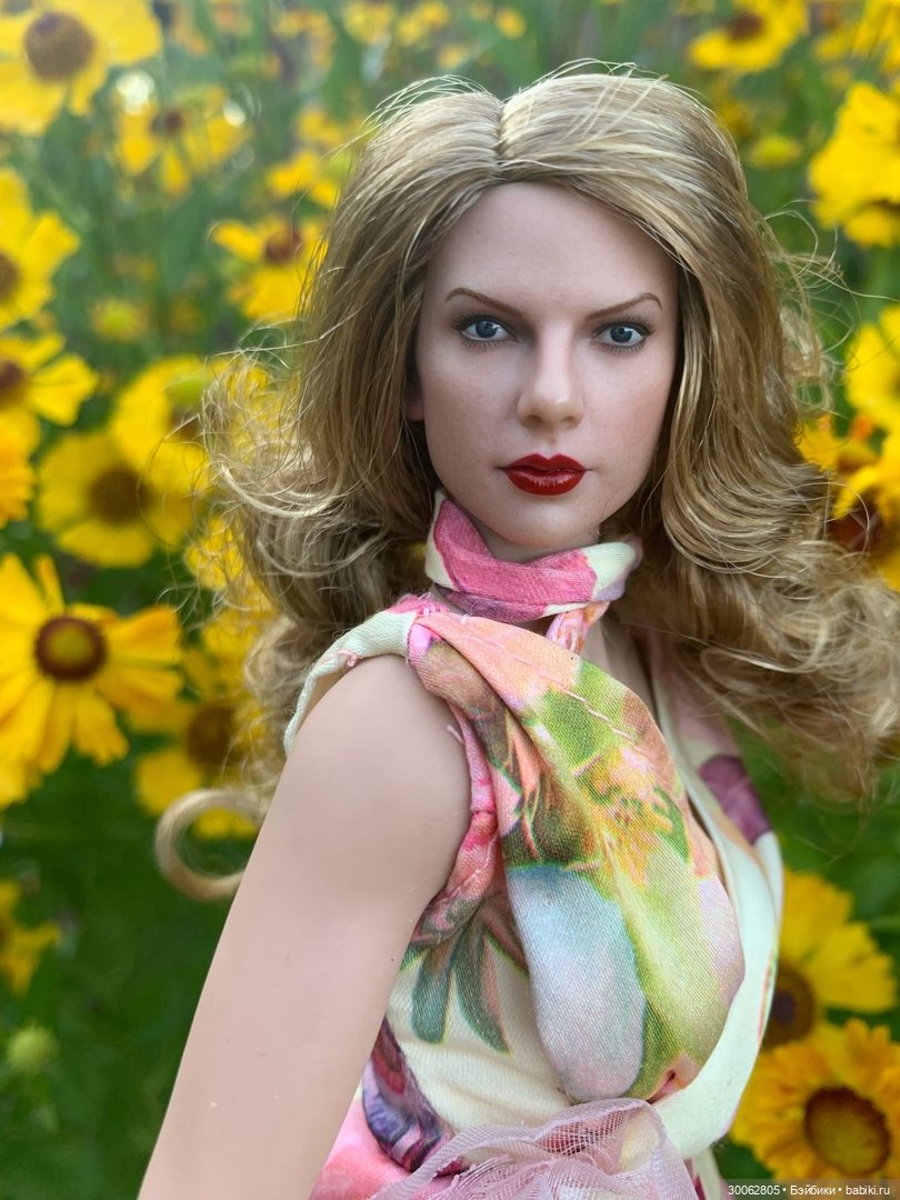 Портретная кукла Тейлор Свифт