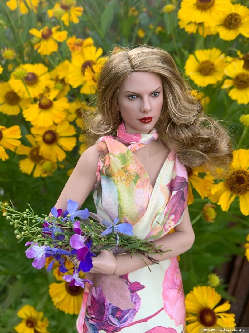 Портретная кукла Тейлор Свифт