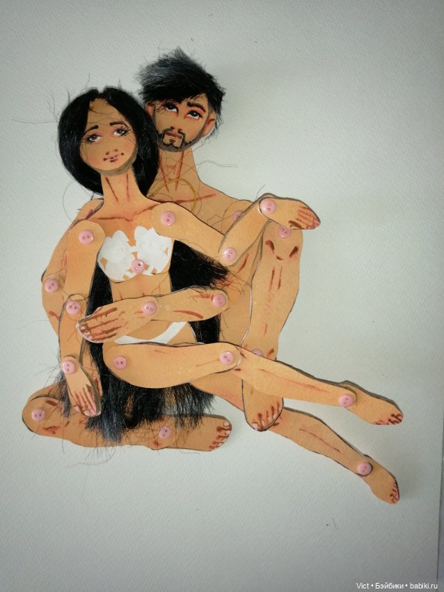 Картонные Карай и Габриэлла