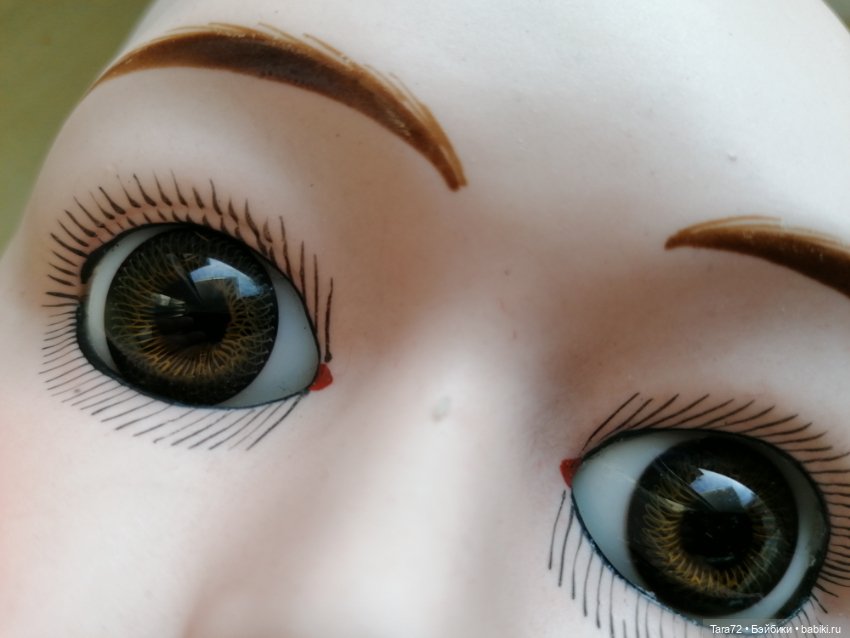 Антикварные глаза или нет? Liane J. Verlingue, France