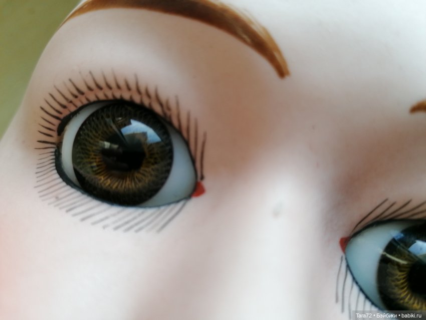 Антикварные глаза или нет? Liane J. Verlingue, France