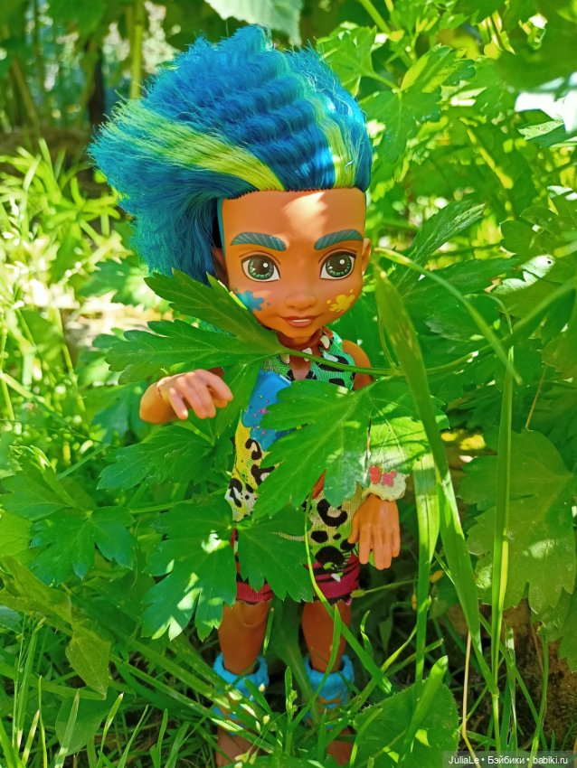 Чем мы заняты в кустах — Игровые куклы разных производителей (Разное): редкие бренды