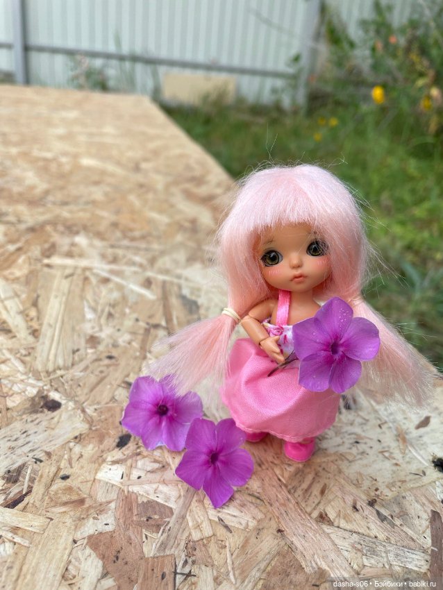 Любимая мелочь ВейВей выбралась на дачку (фото 10)