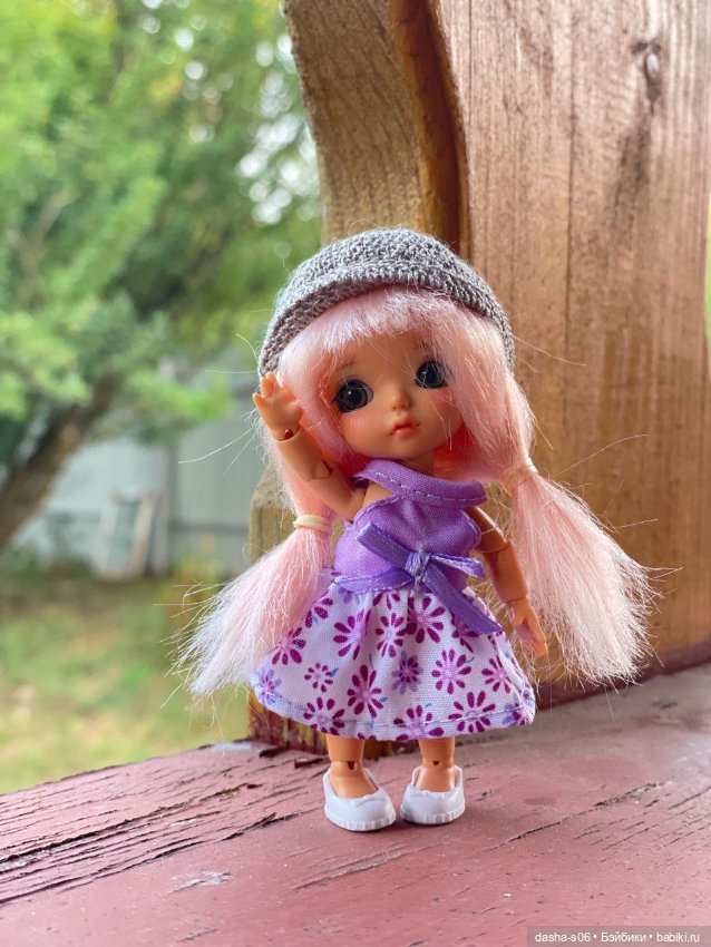 Любимая мелочь ВейВей выбралась на дачку