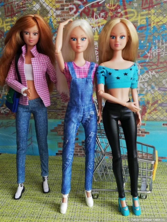 Сестры двойняшки или тройняшки (фото 2)