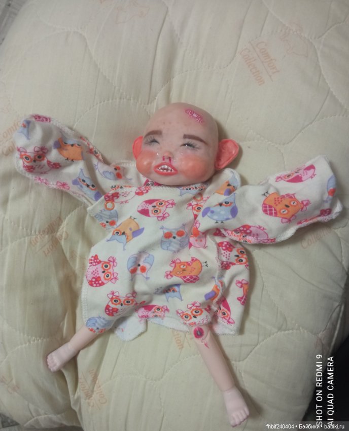 Ребёнок, бежал, бежал и упал. Надо жалеть